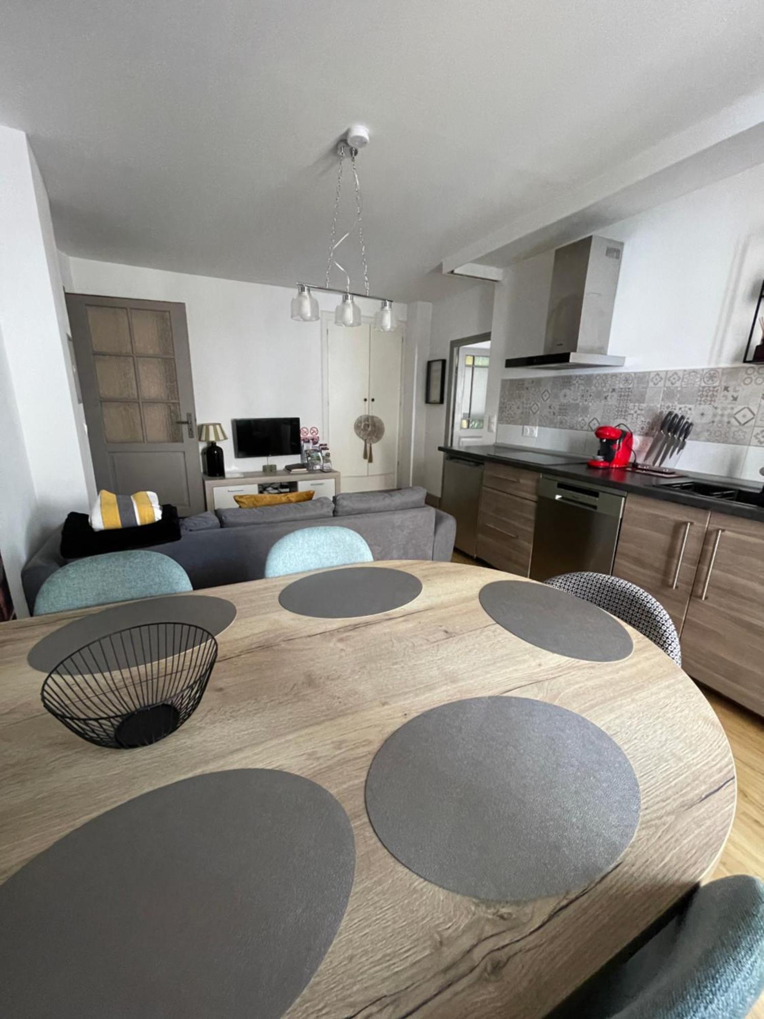 סמור-אן-אוסווה Appartement Moderne Centre Ville, 5 Personnes, 65 M2 מראה חיצוני תמונה